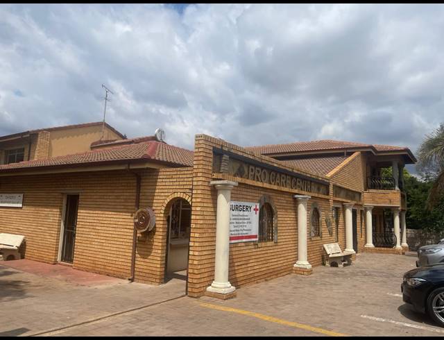 1,487M² BUSINESS CENTRE FOR SALE IN ERASMIA